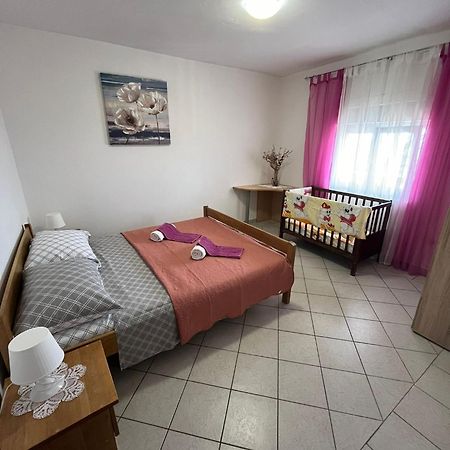 Apartmani Mirjana Tribanj-Kruscica Exterior photo